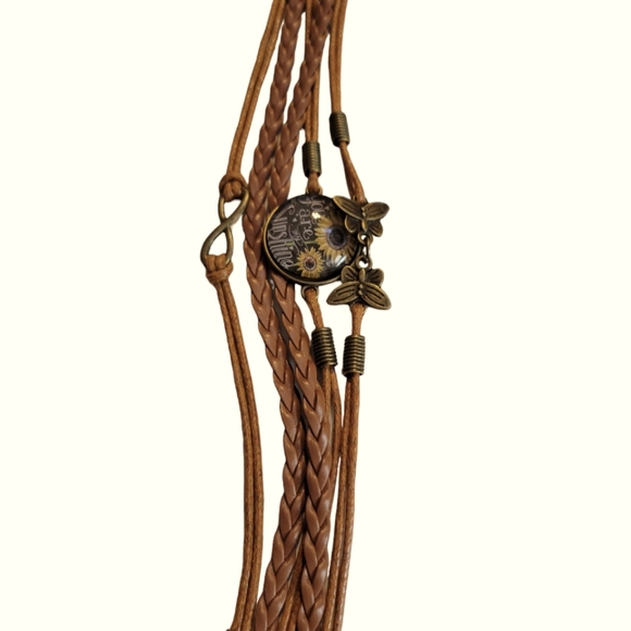 5 Strand Bracelet with charms - Picture 4 of 4